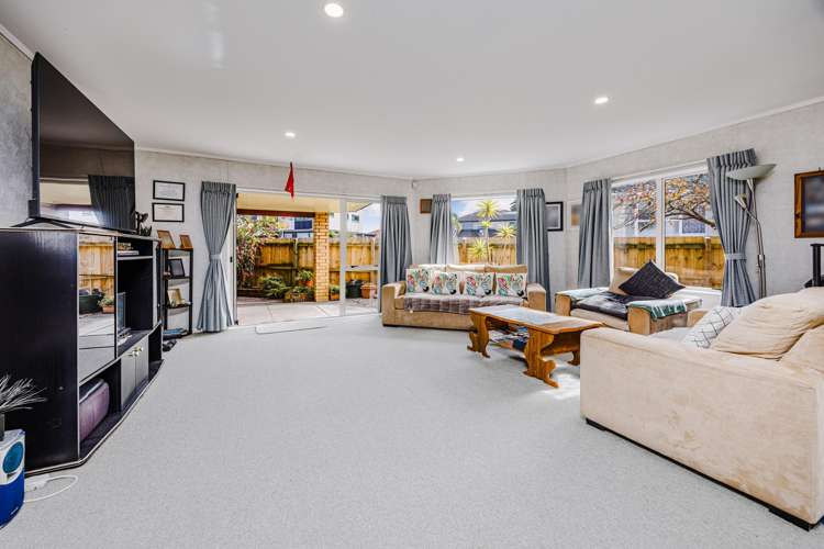 5A Busby Street Blockhouse Bay_9