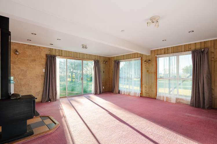 209 Browns Beach Road Muriwai_8