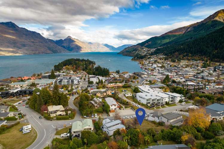 5 Kent Street Queenstown_16
