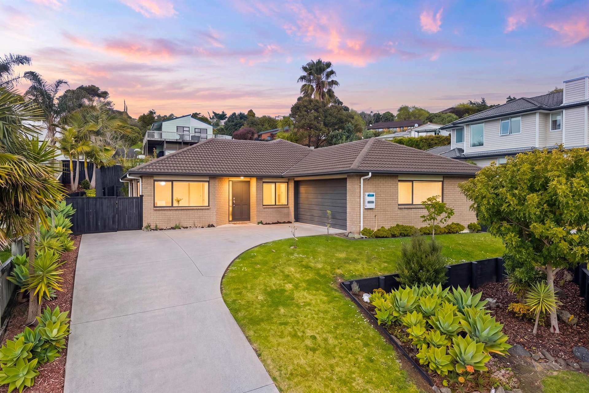 12 Bloomfield Rise Stanmore Bay_0