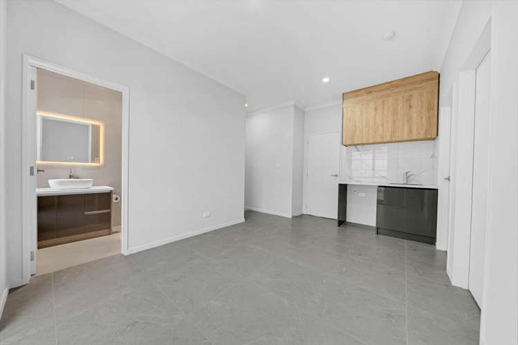 12 Uru Drive Flat Bush_15