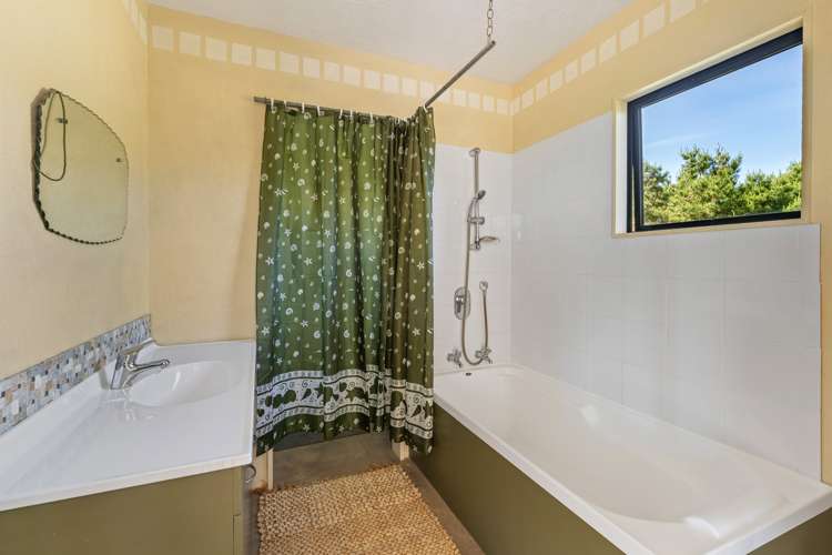 86 Clayton Street Kakanui_15