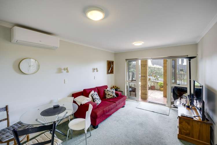 76a Churchill Drive Taradale_14