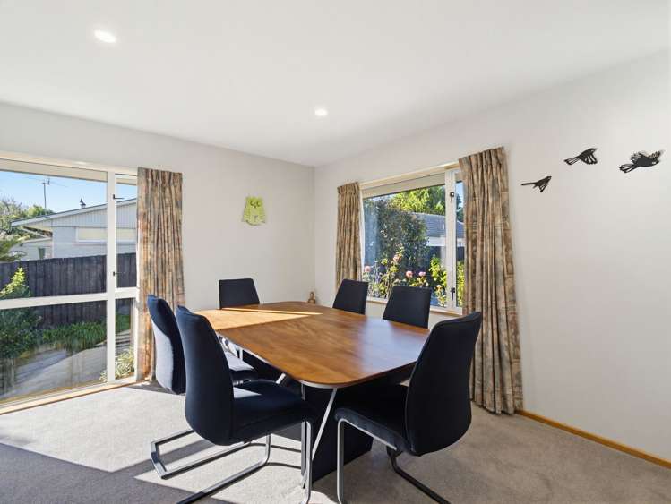96A Warren Crescent_5