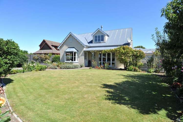 33 Taranaki Drive Woodend_0