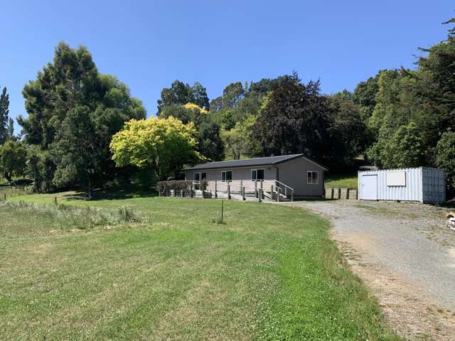 Three bedroom country property