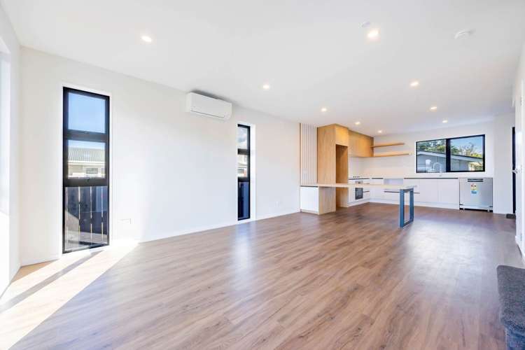 7/21 Peachgrove Road Te Atatu Peninsula_4