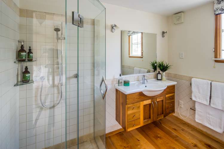 518 Broadway Strathmore Park_14