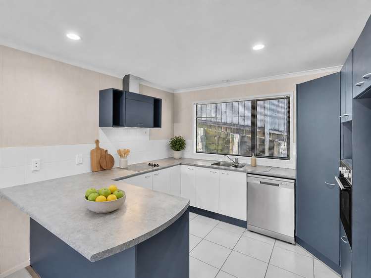 100 George Deane Place Greenhithe_1
