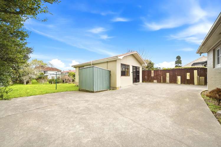 8 Renton Road Mt Albert_3