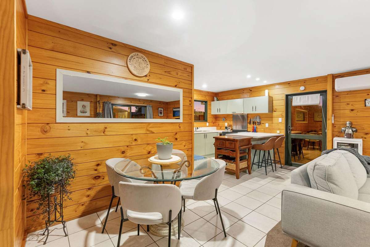 124B Dickson Road_4