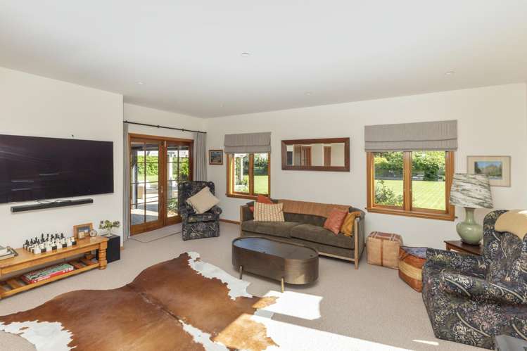 313 Plaskett Road Fernside_14