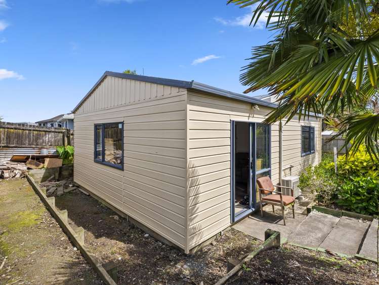 33 Hyperion Drive Randwick Park_13