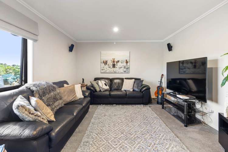 64 Hawthorne Lane Kingseat_9