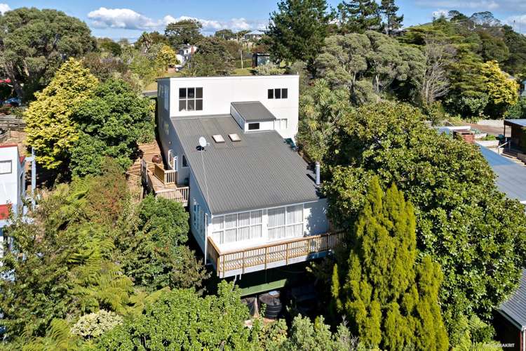 607 East Coast Road Browns Bay_18