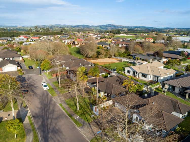 6 Montrose Place Pyes Pa_17