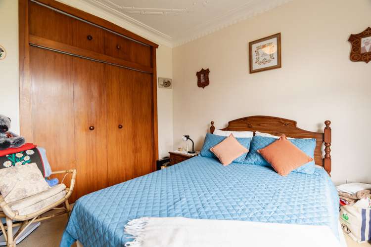 36 Barr Street Kenmure_17