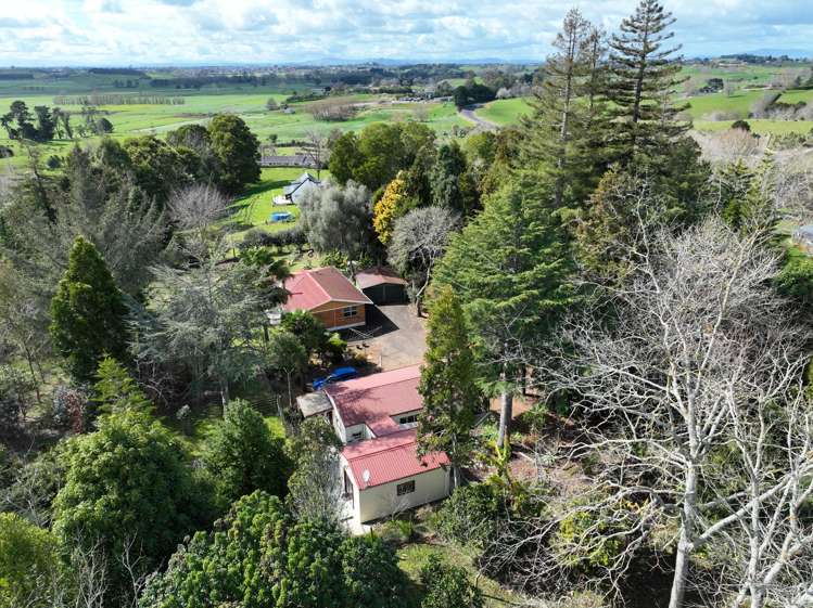 10 Robertson Road Whatawhata_1