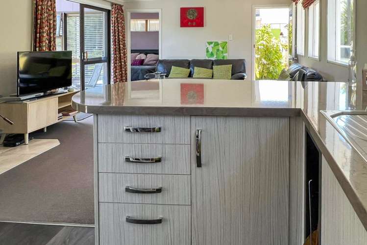 143a Waikawa Road Picton_25