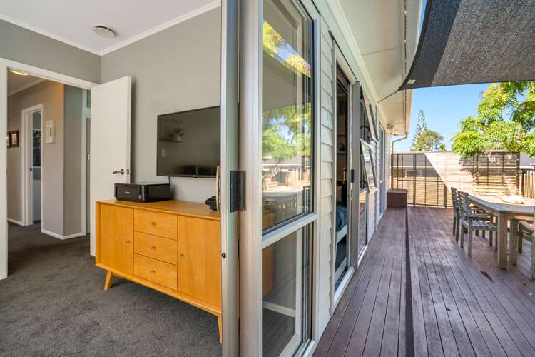 22 Bayside Avenue Te Atatu Peninsula_14