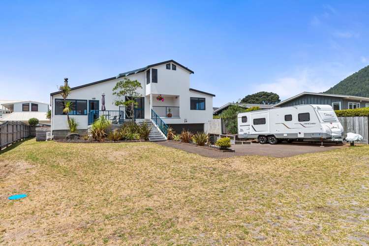 24 Champion Place Pauanui_0