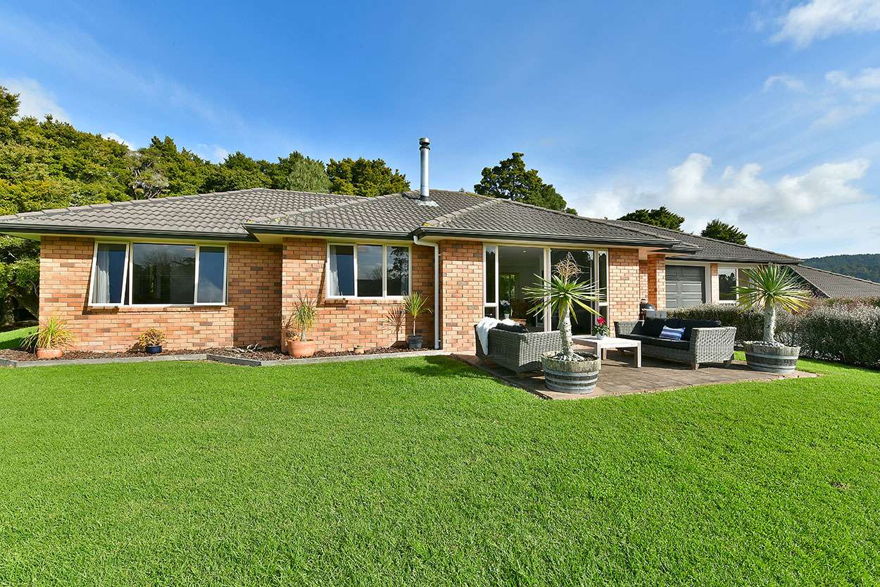 1667 Kaipara Hills Road Kaipara Flats Rodney Houses for Sale