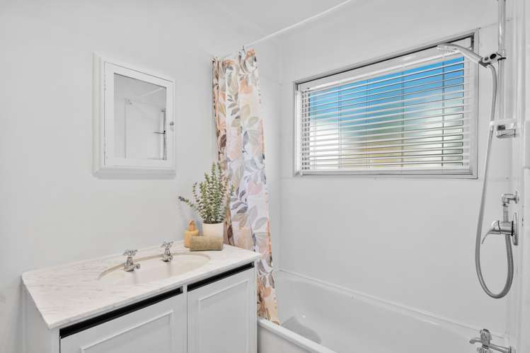 2/12 Houghton Street Meadowbank_13