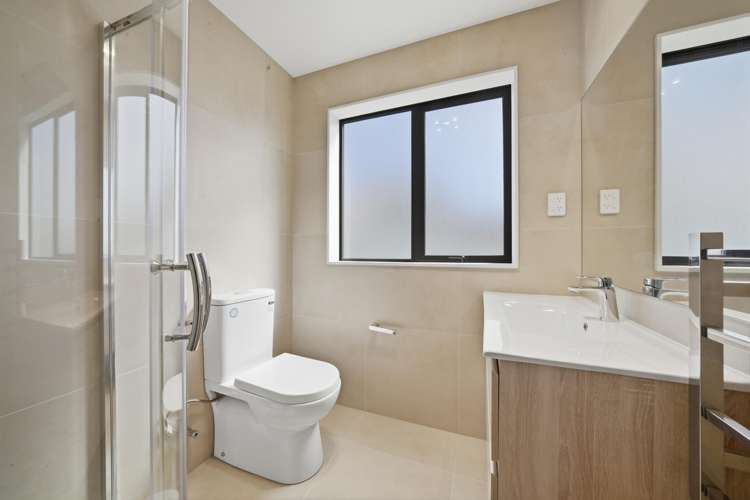 88D Sylvan Crescent Te Atatu South_18