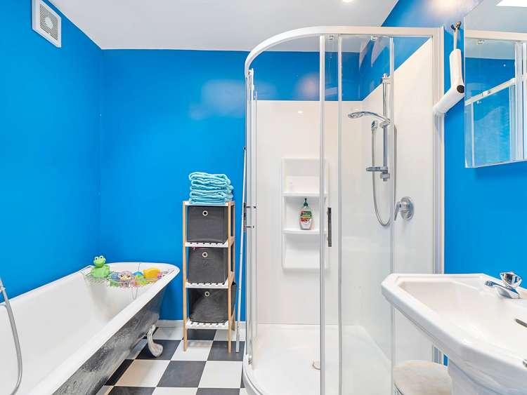 297 lake terrace road Burwood_28