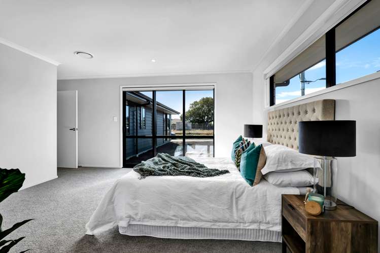 1 Vogue Circle Vogeltown_17