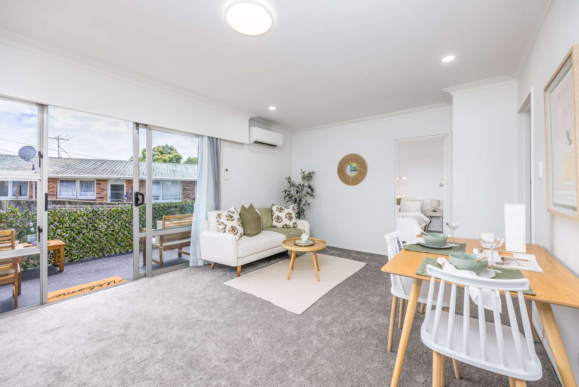 8/380 EllersliePanmure Highway Mount Wellington Auckland City