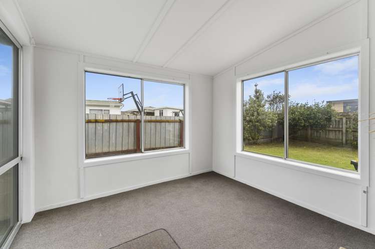 6B Robert Mckeen Otaki Beach_6