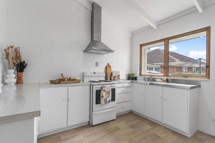 Units 1-4/156 Hutchinson Avenue New Lynn_2