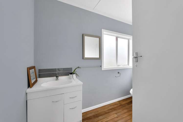 2 Bone Crescent Hawera_9