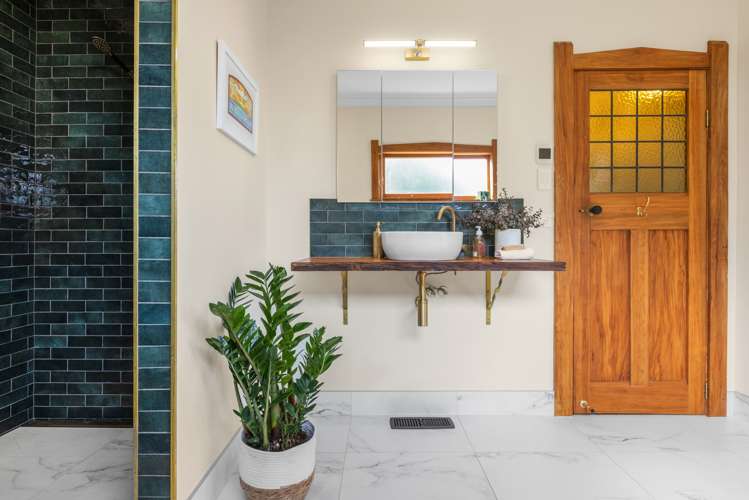 3 Cobden Lane Bluff Hill_16