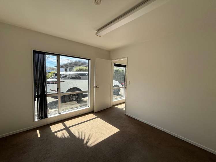 13/33 Nga Mahi Road Sockburn_4