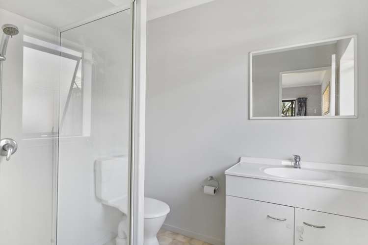 9 Farringdon Avenue Rototuna North_14