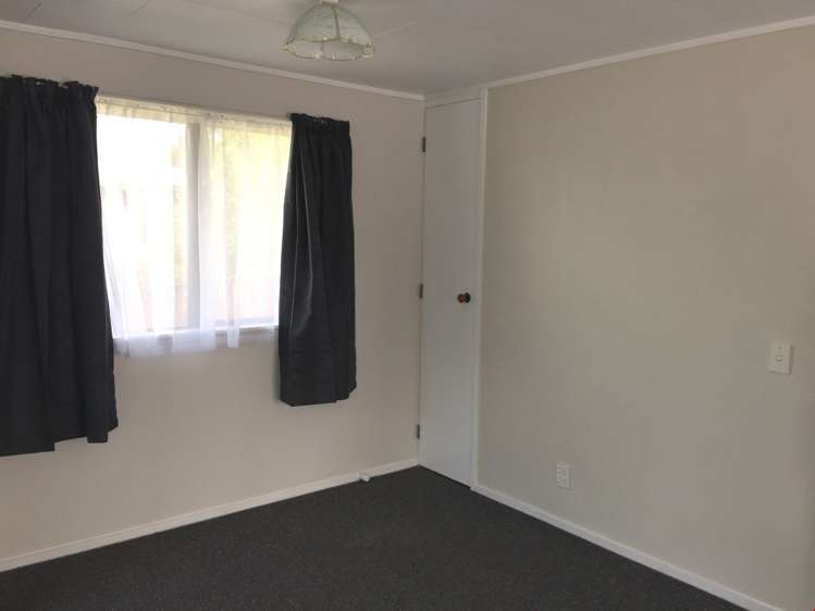 17 Glen Close Glen Eden_7