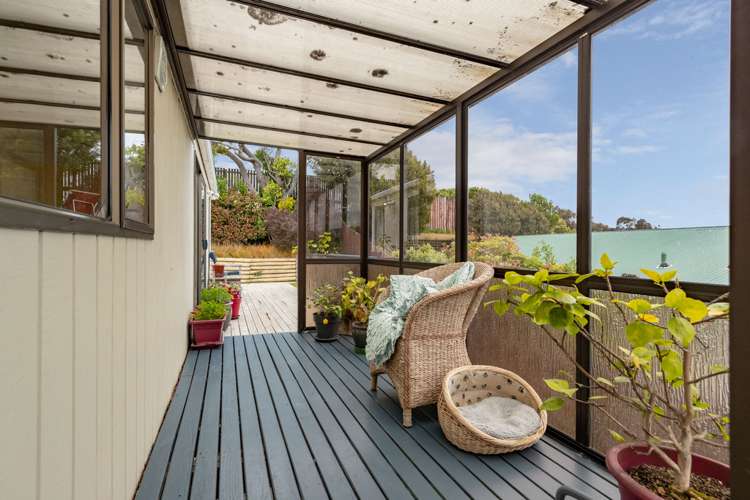 2/11 Mervyn Place Plimmerton_6