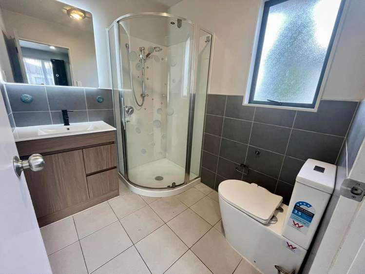 2/125 Russell Road Manurewa_14