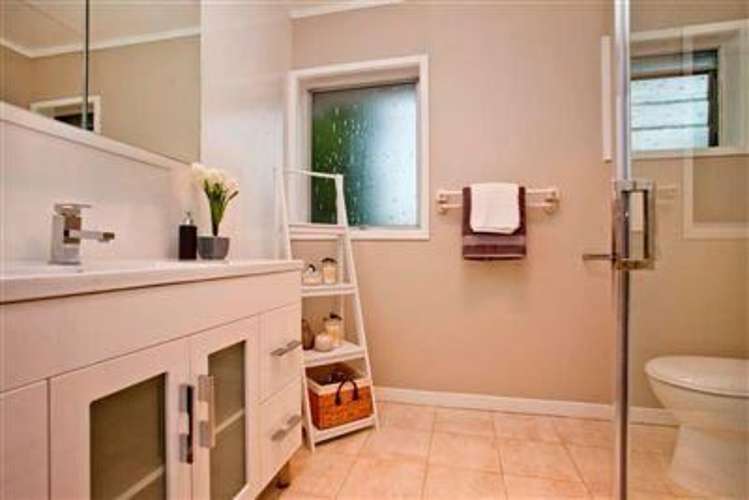 8 Cheval Drive Totara Vale_6