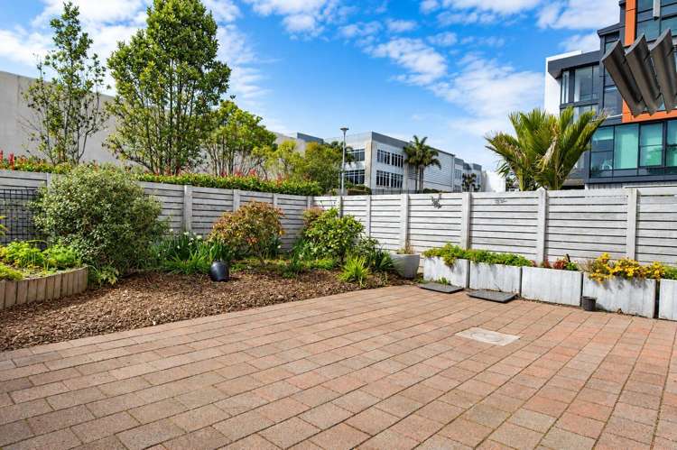 2A/30 Westward Ho Glen Eden_10