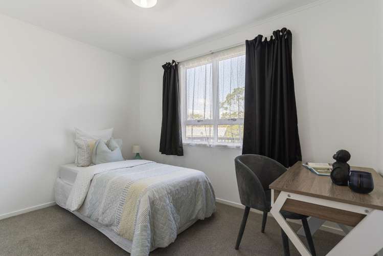 25 Riverpark Crescent Henderson_13