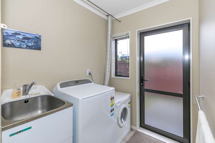 2 Taunton Court Huntington_13