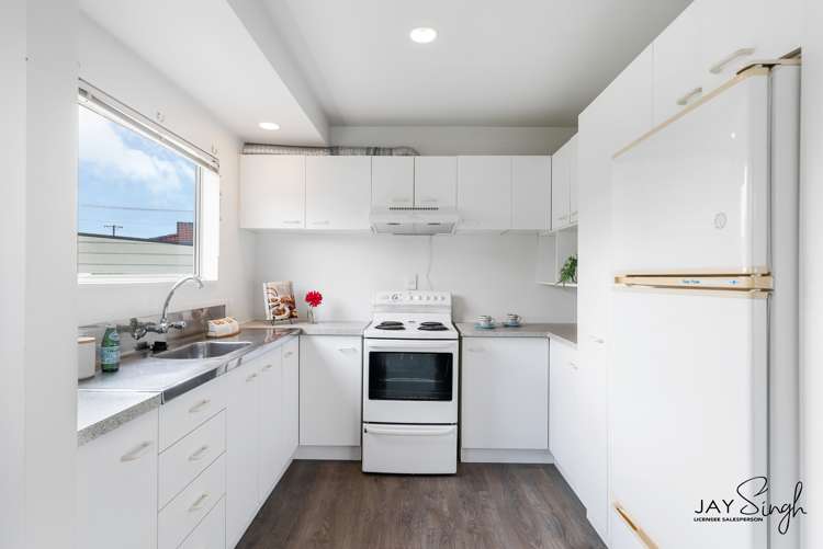 2/11 Cameron Street Papakura_9