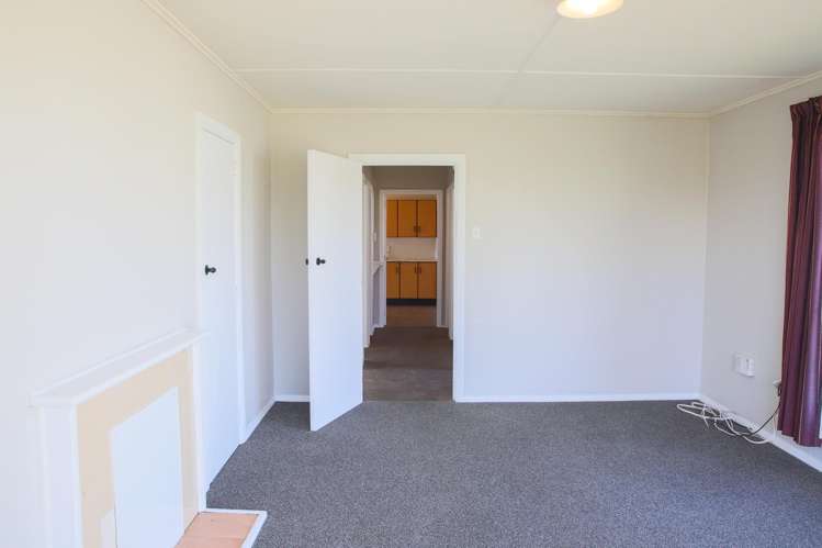 65 Lithgow Street Glengarry_11