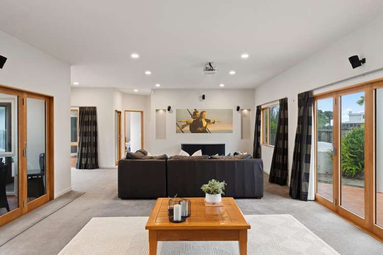 18 Ocean Park Wainui_5