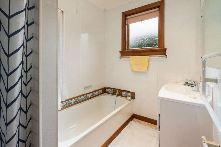 69 Mckerrow Street Shiel Hill_12