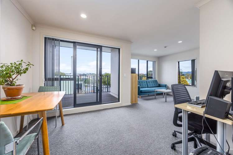 3y/1 Wadier Place Henderson_2