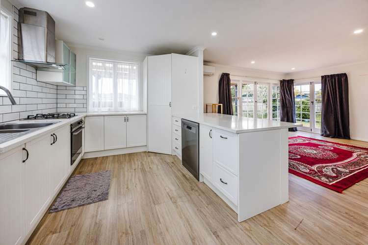 1/1 Cooper Place Papakura_7
